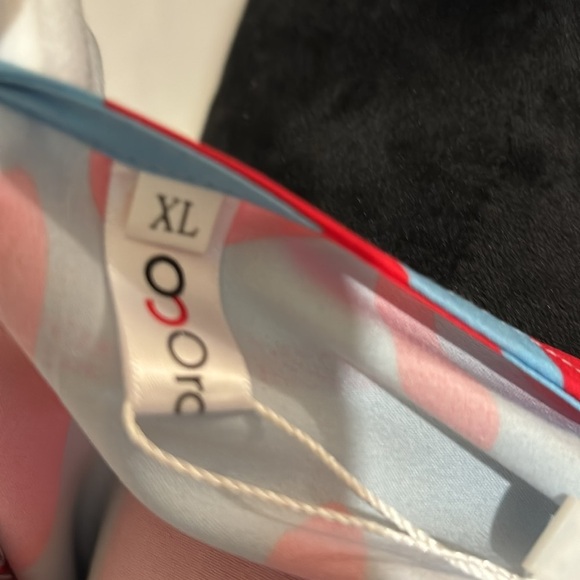 OC Order Plus V-Neck Long Sleeve Women’s top. Size XL - Picture 11 of 13